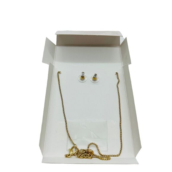 May Birthstone Necklace Earrings Lauren Conrad Christmas Gift Box Green Crystals - Picture 5 of 10